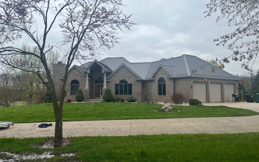 How Metal Roofs Stand Up to Indiana’s Weather Extremes
