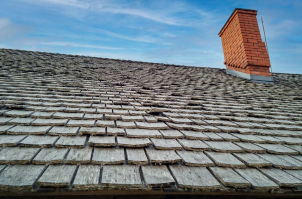 How to Tell If Your Shingle Roof Needs Replacement